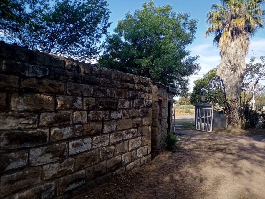  Bedroom Property for Sale in Bayswater Free State